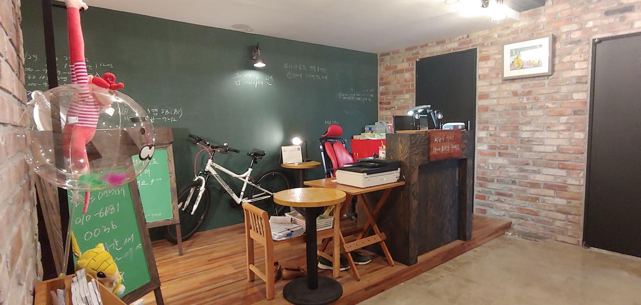 White Windmill Guesthouse Mokpo Exterior foto